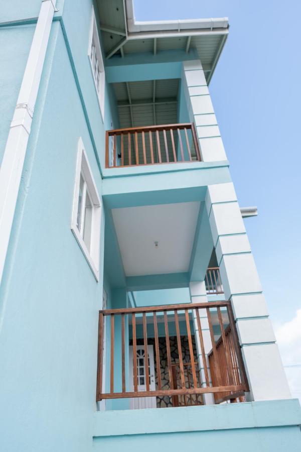 Golden Palms Apartment Kingstown Ngoại thất bức ảnh