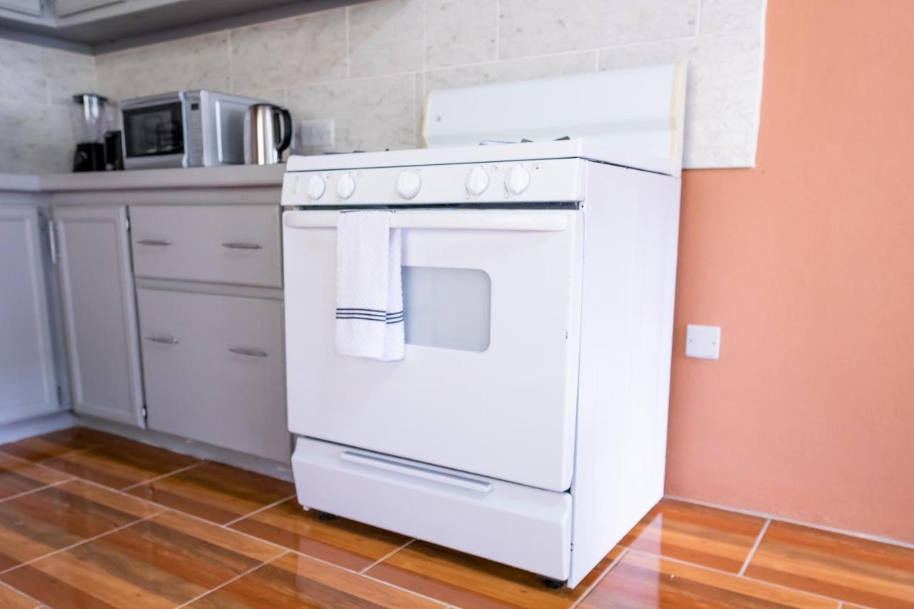 Golden Palms Apartment Kingstown Ngoại thất bức ảnh