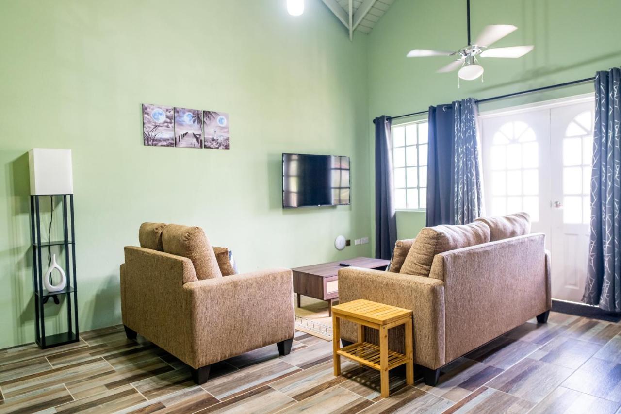 Golden Palms Apartment Kingstown Ngoại thất bức ảnh
