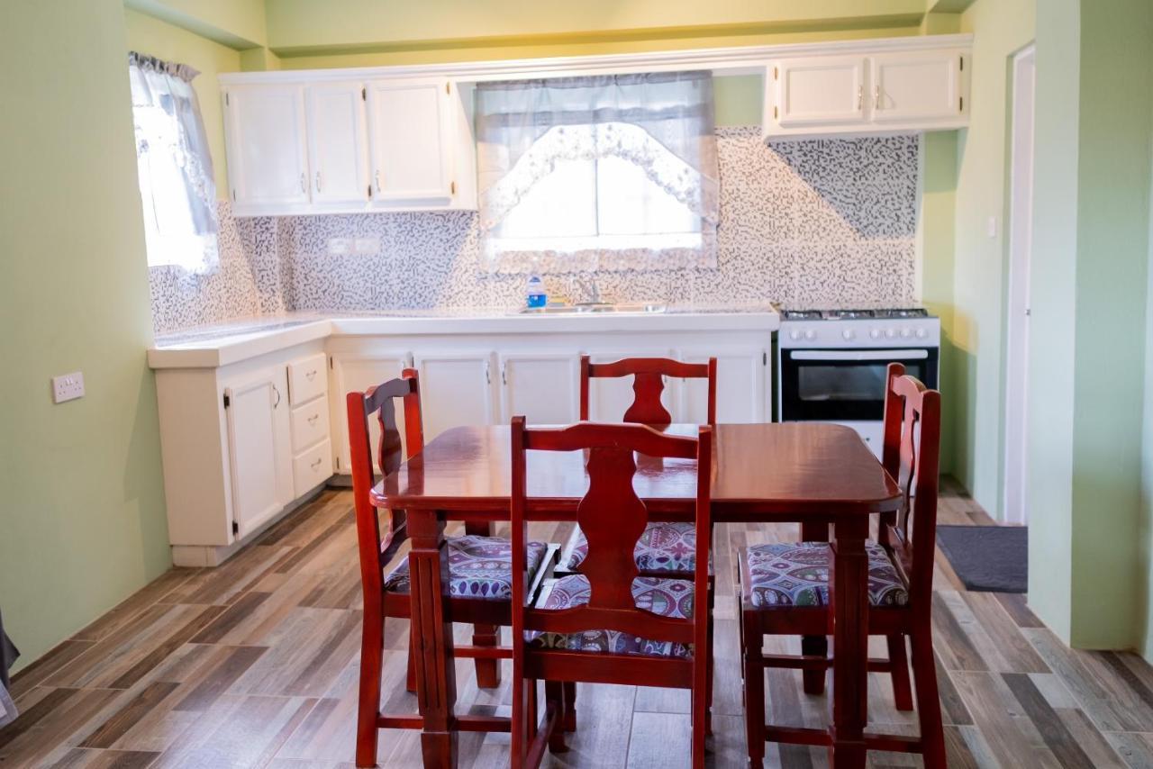Golden Palms Apartment Kingstown Ngoại thất bức ảnh